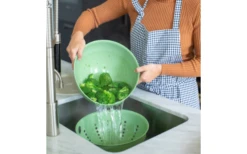 Koziol Sieb Palsby Abtropfsieb Nature Leaf Green -Campinggeschirr Zubehör Geschäft 590459 4297379 3